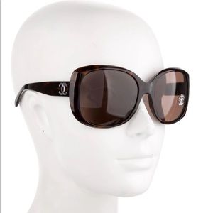 CHANEL mirror logo tortoiseshell sunglasses (5183)